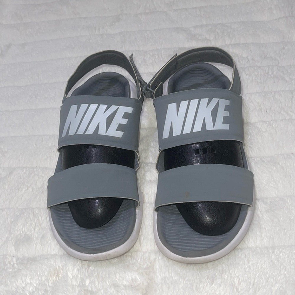 Nike Tanjun Sandals